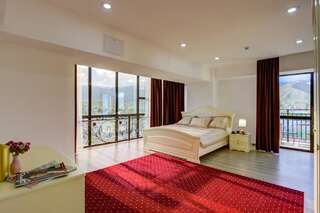 Отель Gold Association Hotel Чолпон-Ата Апартаменты с 3 спальнями-5
